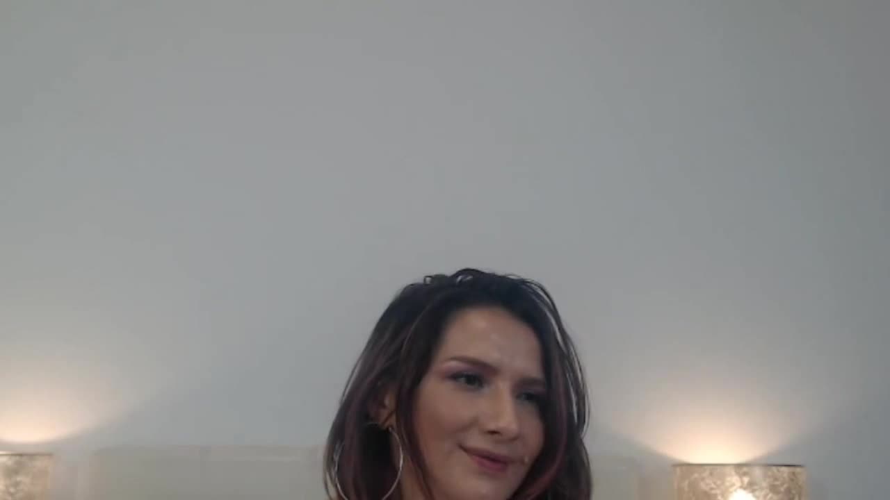 LiveCamClips - Amonet Hot Brunette Stunner Seeking Stimulate Orgasmic Bliss